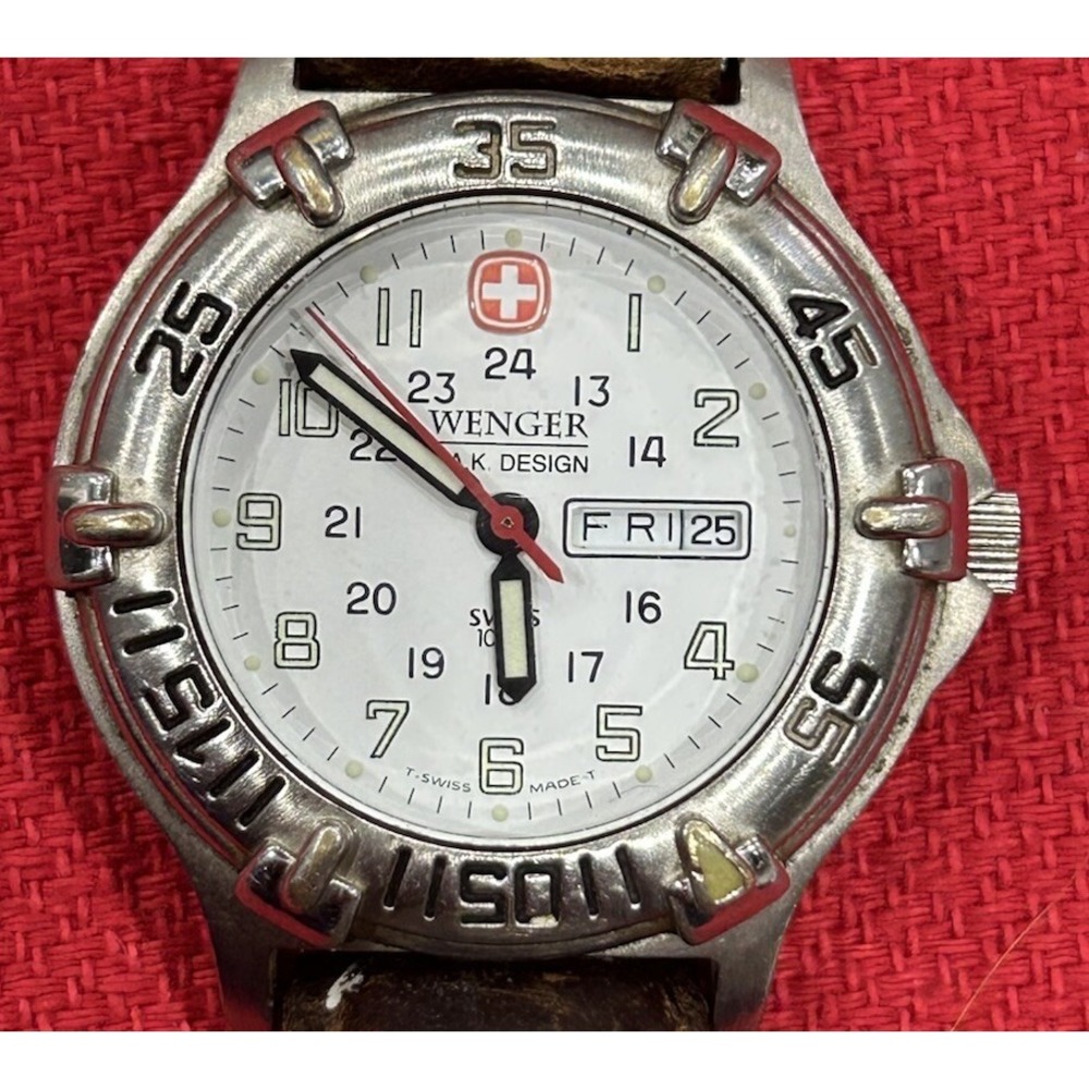 Wenger S.A.K Design Day Date Dial Leather Strap Quartz 90's Watch New Battery